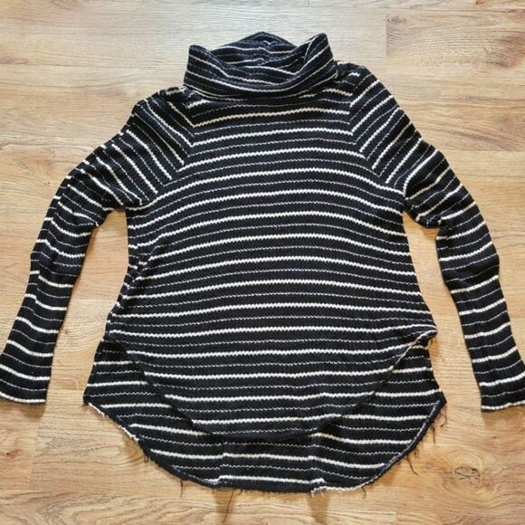 We the free cowl neck tunic Sweater ribbed black stripes Raw hem size large - Picture 1 of 5